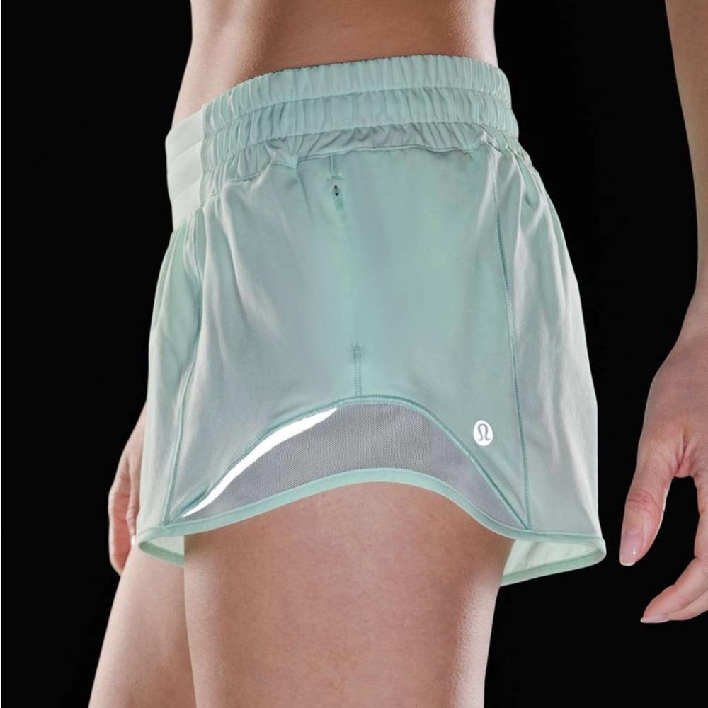 Lululemon Hotty Hot Low-Rise Lined